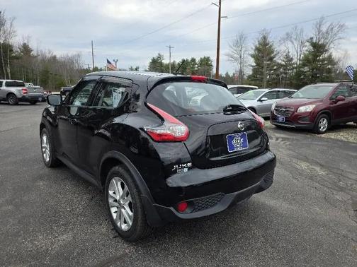 Black 2015 Nissan Juke S