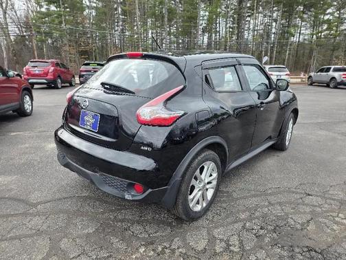 Black 2015 Nissan Juke S