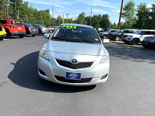 2012 Toyota Yaris L