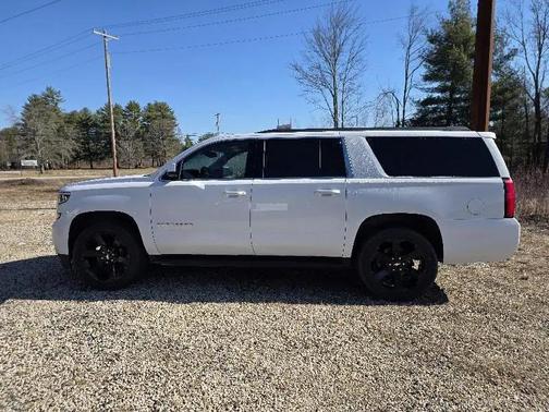 Summit White 2020 Chevrolet Suburban LS