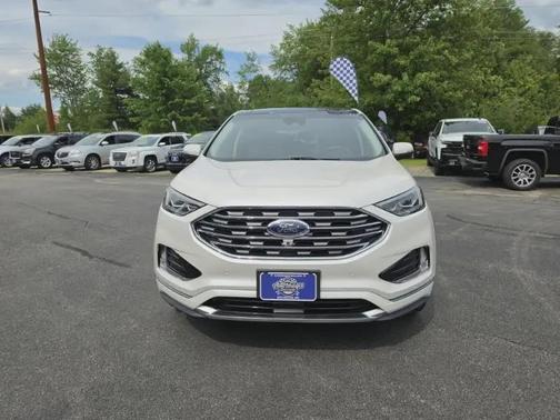 White Platinum Metallic Tri-Coat 2017 Ford Edge SEL
