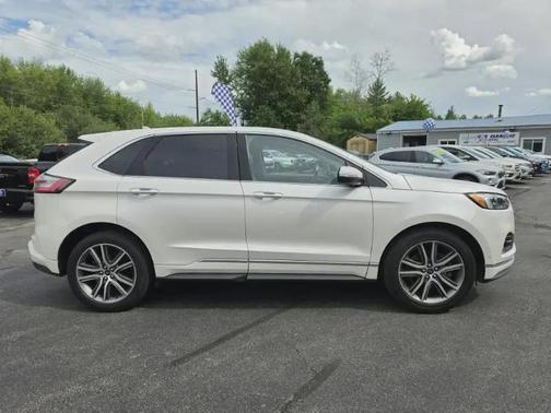 White Platinum Metallic Tri-Coat 2017 Ford Edge SEL