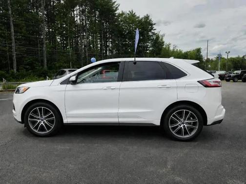 White Platinum Metallic Tri-Coat 2017 Ford Edge SEL