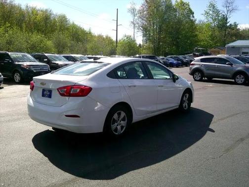 2018 Chevrolet Cruze LS