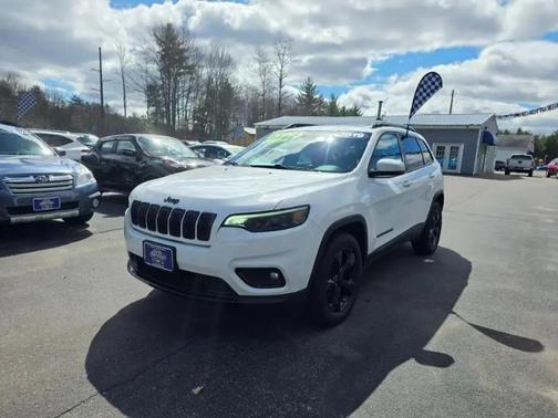 Bright White Clearcoat 2019 Jeep Cherokee Altitude