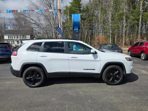 Bright White Clearcoat 2019 Jeep Cherokee Altitude