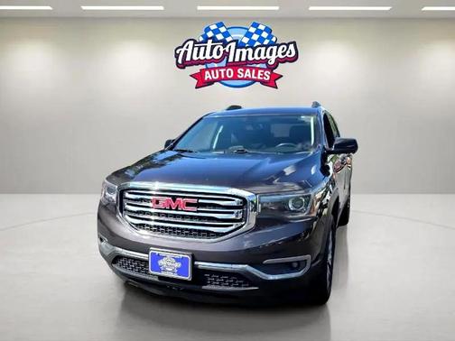 2017 GMC Acadia SLE-2