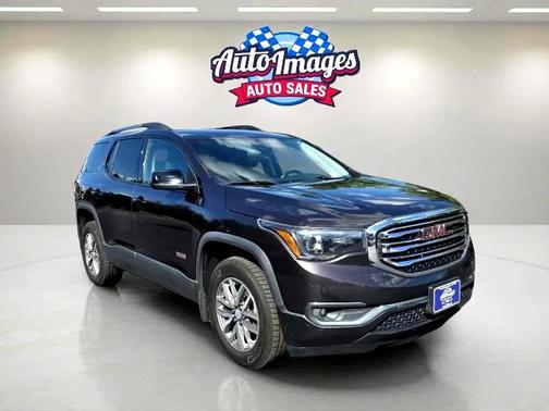 2017 GMC Acadia SLE-2