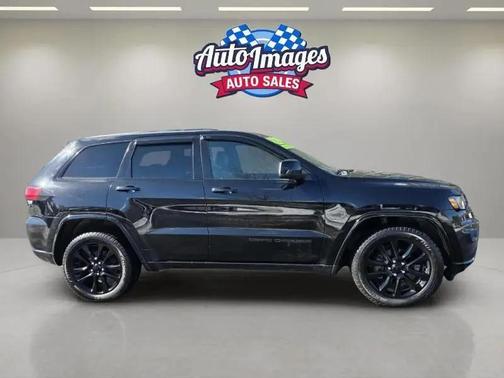 2017 Jeep Grand Cherokee Altitude