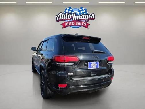 2017 Jeep Grand Cherokee Altitude