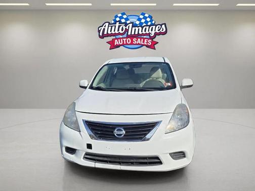 2012 Nissan Versa 1.6 S