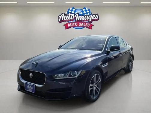 2017 Jaguar XE 35t Premium