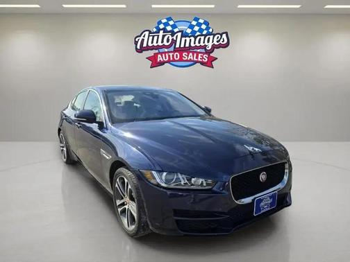 2017 Jaguar XE 35t Premium