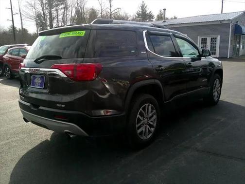 2017 GMC Acadia SLE-2