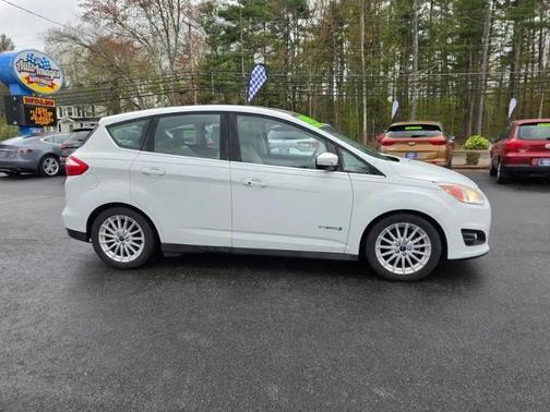 White 2016 Ford C-Max Hybrid SEL
