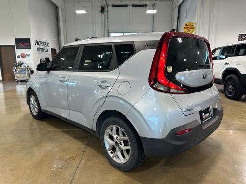 Sparkling Silver 2020 Kia Soul S