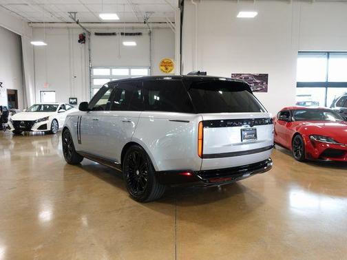 2023 Land Rover Range Rover P400 SE