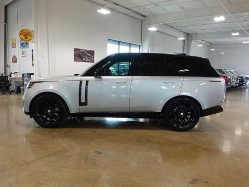2023 Land Rover Range Rover P400 SE