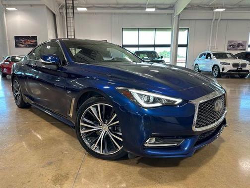 2017 INFINITI Q60 2.0T Premium