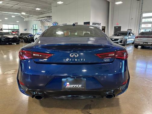 2017 INFINITI Q60 2.0T Premium