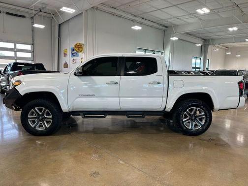 2017 Toyota Tacoma Limited
