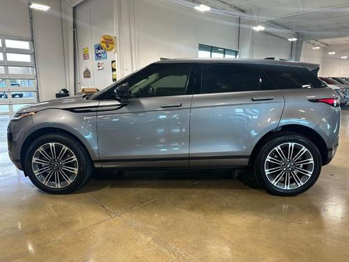 2025 Land Rover Range Rover Evoque Core S
