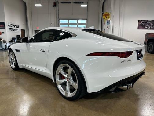 Fuji White 2023 Jaguar F-TYPE P450