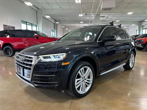 Moonlight Blue Metallic 2018 Audi Q5 2.0T Tech Premium