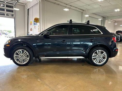 Moonlight Blue Metallic 2018 Audi Q5 2.0T Tech Premium