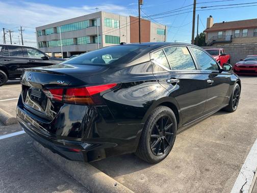 2022 Nissan Altima 2.5 SV