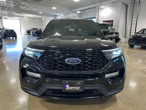 2022 Ford Explorer ST-Line