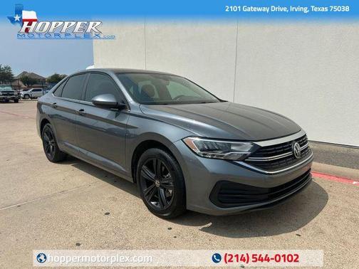 Platinum Gray Metallic 2024 Volkswagen Jetta 1.5T SE