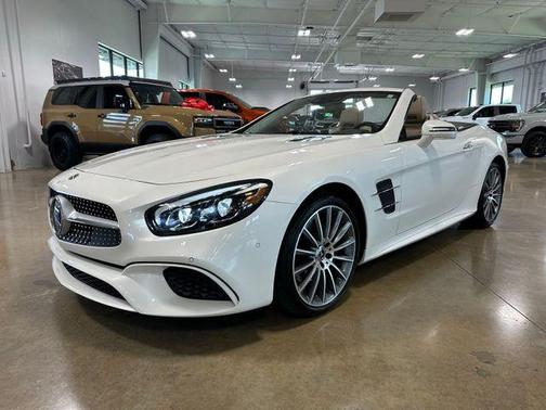 White 2020 Mercedes-Benz SL 550 Base