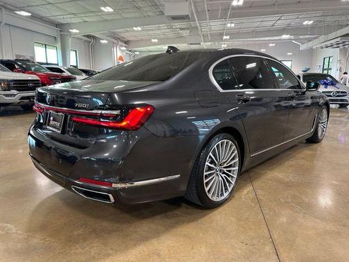 Dark Graphite Metallic 2022 BMW 750 i xDrive