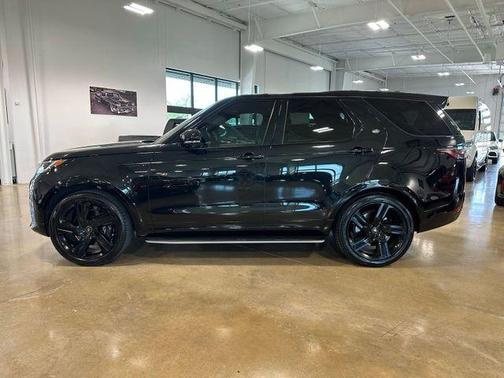 2023 Land Rover Discovery P360 Metropolitan Edition