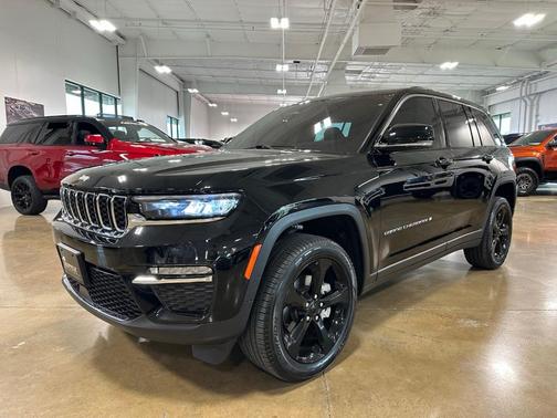Diamond Black 2025 Jeep Grand Cherokee Limited