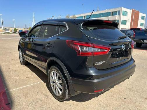 2022 Nissan Rogue Sport S