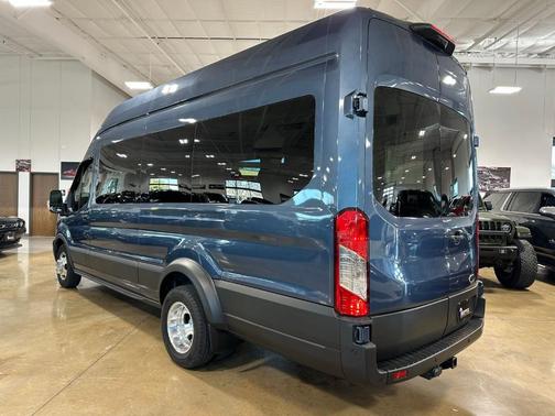 2025 Ford Transit-350 XLT