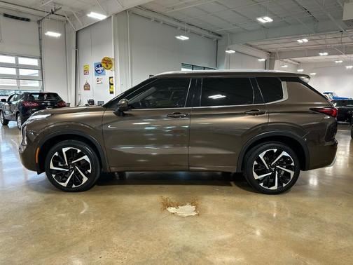 2022 Mitsubishi Outlander SEL