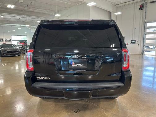 2017 GMC Yukon SLT
