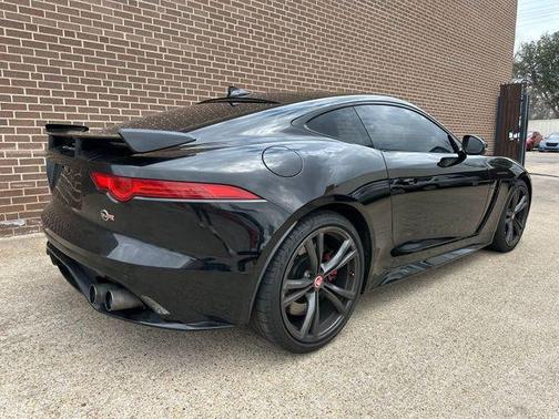 2017 Jaguar F-TYPE SVR