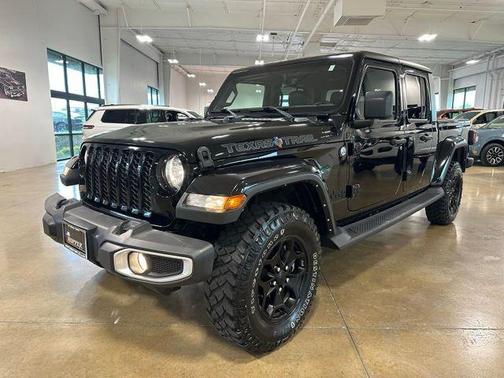 Black Clearcoat 2022 Jeep Gladiator Sport