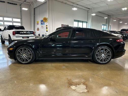 Black 2017 Porsche Panamera 4