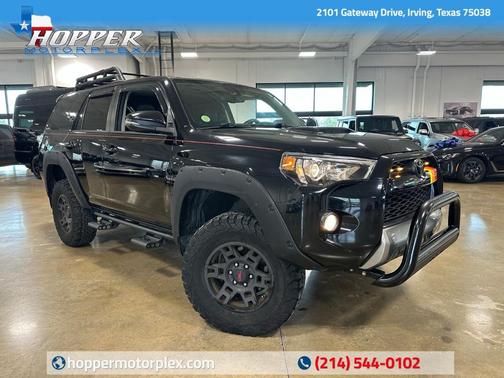 Midnight Black Metallic 2018 Toyota 4Runner Sport