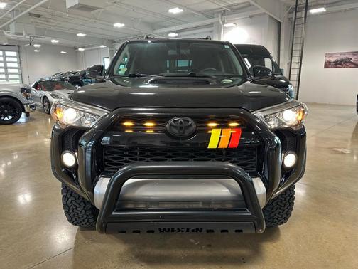 Midnight Black Metallic 2018 Toyota 4Runner Sport