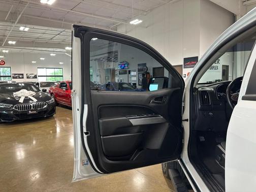 Summit White 2020 Chevrolet Colorado LT