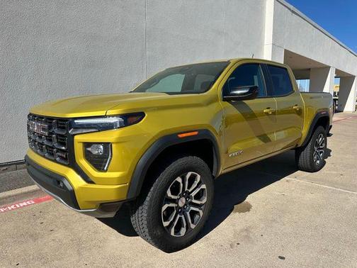 2023 GMC Canyon AT4