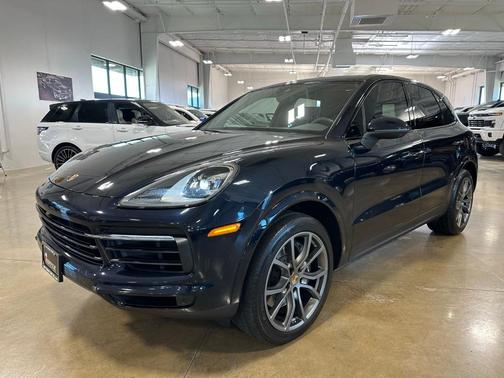 2021 Porsche Cayenne Base