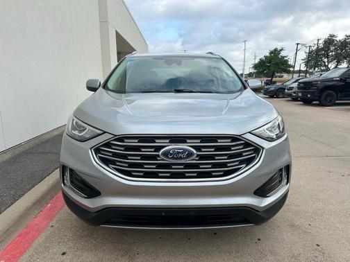 Ingot Silver 2017 Ford Escape SE