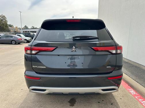 2024 Mitsubishi Outlander SEL